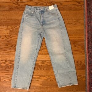 The Curvy Pieced Barrel-Leg Jean - Size 27